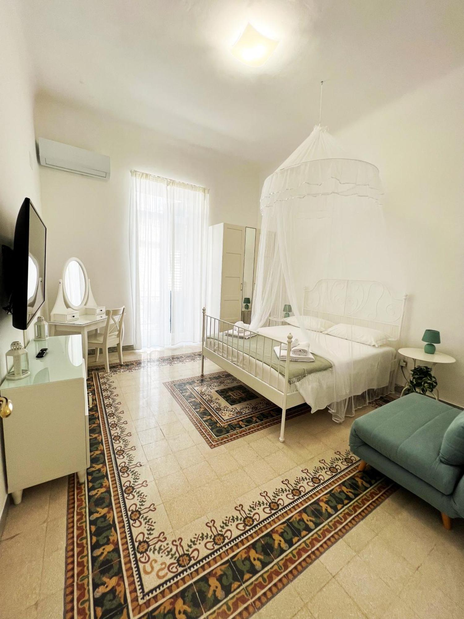 Bari Centro Harmony House Hotel Ngoại thất bức ảnh